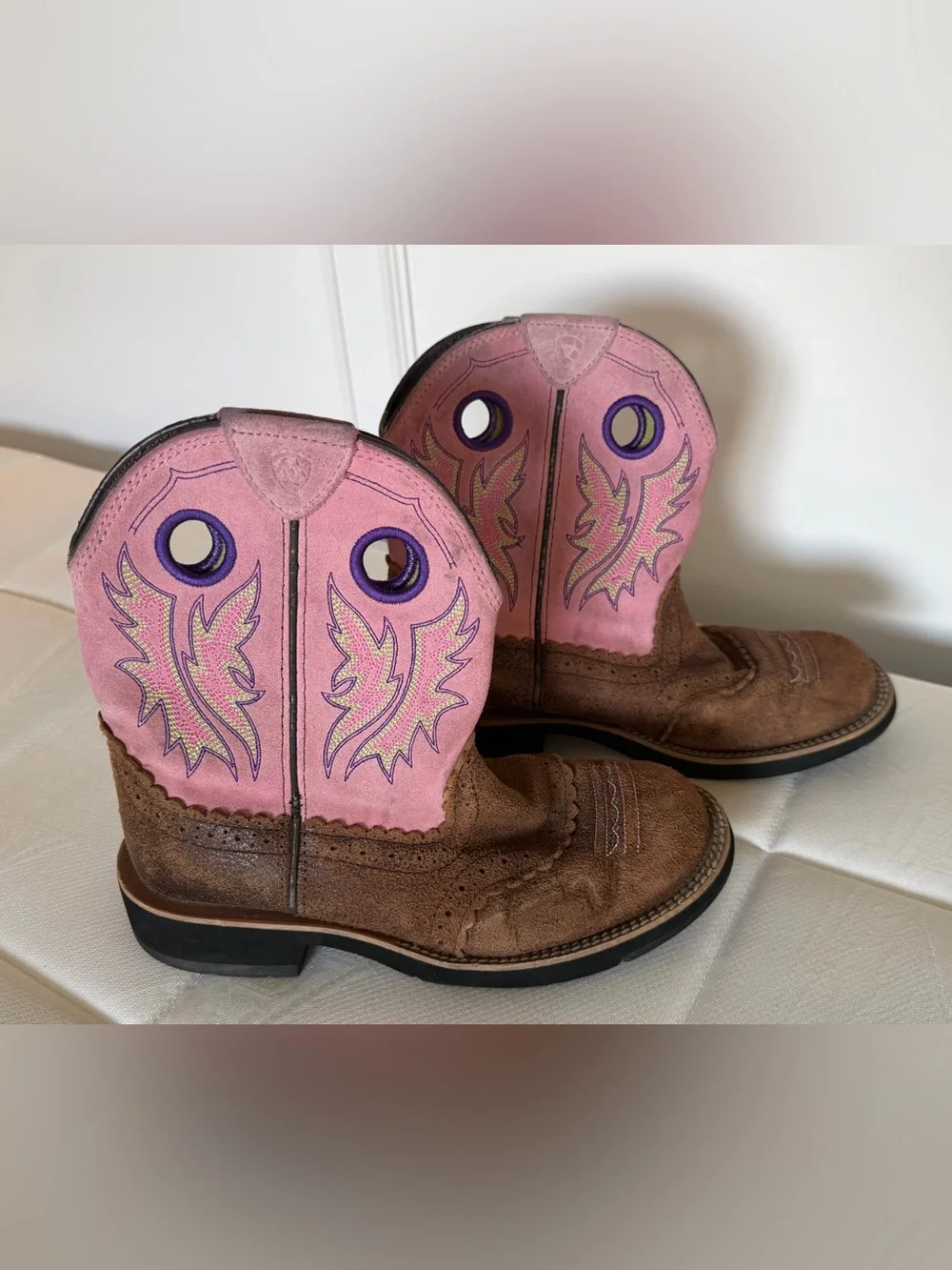 Ariat Girls Western Cowboy Boots Pink Brown Distressed Leather Size 6.5Y